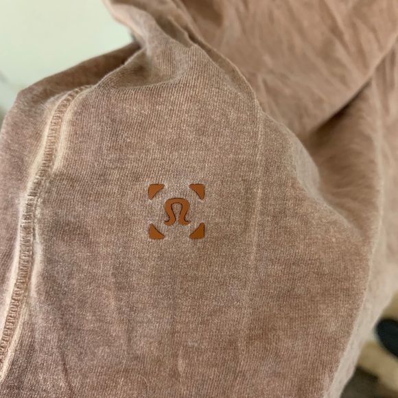 Lululemon burnt orange mens tee - Picture 2 of 2